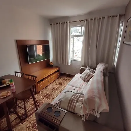 Apartamento a 150 metros da Praia dos Anjos-2